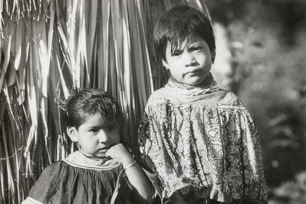 Historic photo of Seminole Tribe member children